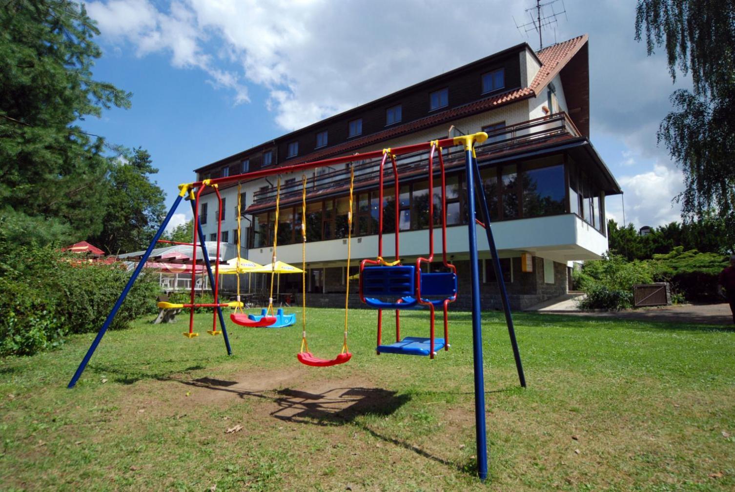 Resort Hotel Zvikov Zvíkovské Podhradí Exteriör bild