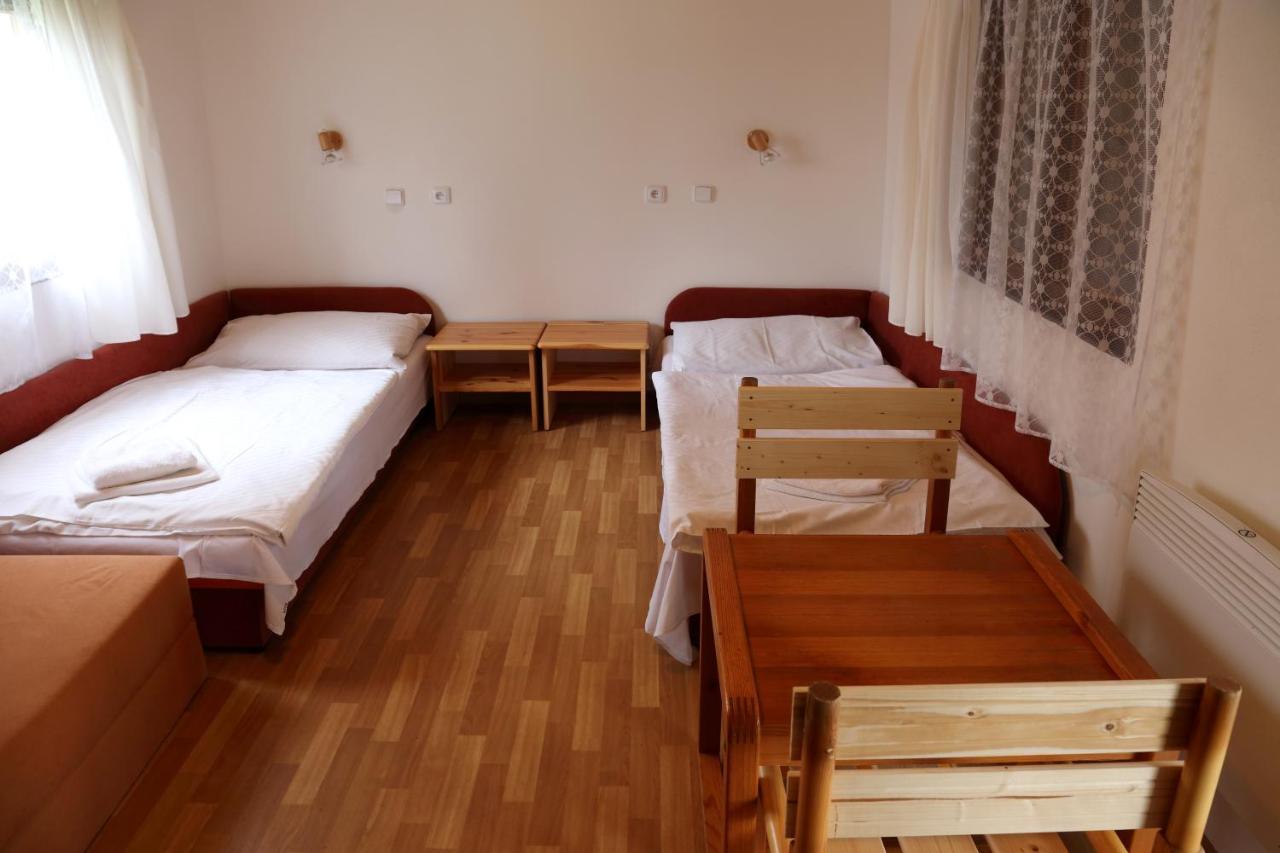 Resort Hotel Zvikov Zvíkovské Podhradí Exteriör bild