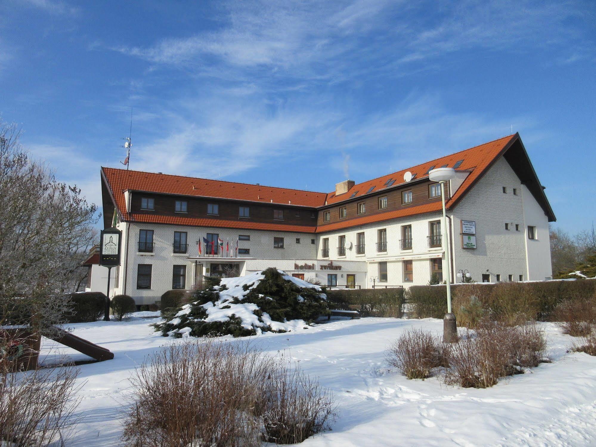 Resort Hotel Zvikov Zvíkovské Podhradí Exteriör bild